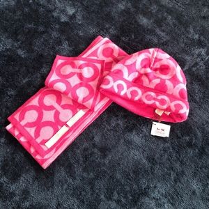 BNWT COACH Womens Hat and Scarf set